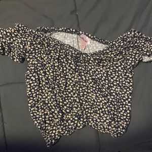 Floral flowy crop top